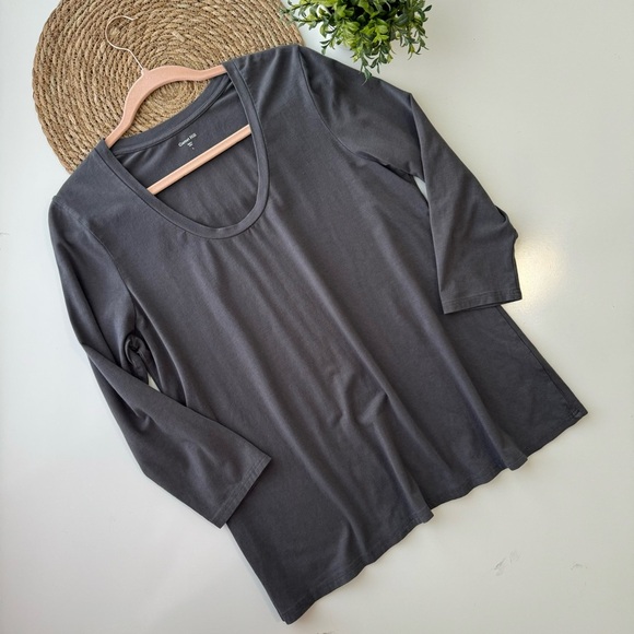 Garnet Hill Tops - Garnet Hill Gray Essential Long Sleeve Tee Women’s Size Large